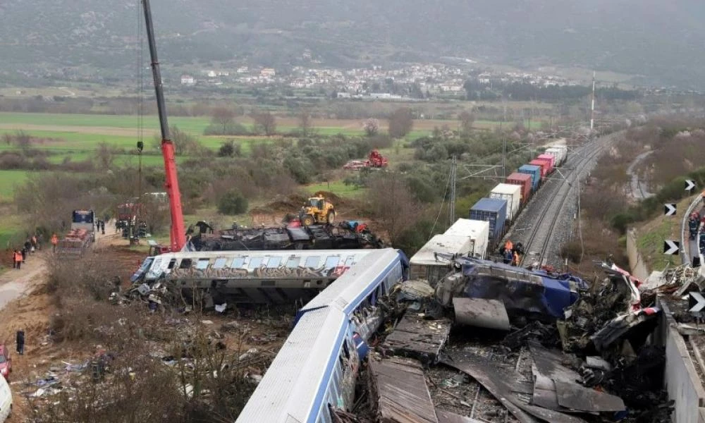 Τέμπη: Μνημόσυνο λόγω της πρώτης θλιβερής επετείου στον τόπο της τραγωδίας - Ανεπιθύμητοι οι πολιτικοί